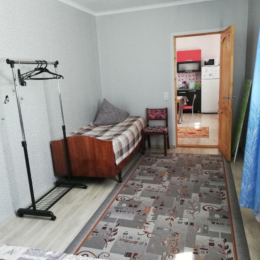 Belye Rozy Hotell Njasvizj Eksteriør bilde